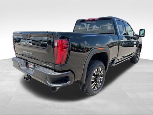 New 2026 GMC Sierra 2500 Denali Ultimate AWD/4WD image 7