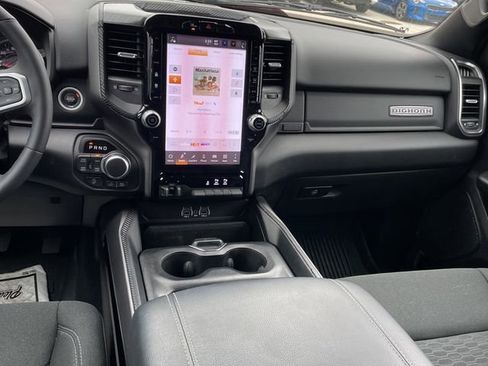 Used 2025 RAM 1500 Big Horn AWD/4WD image 5