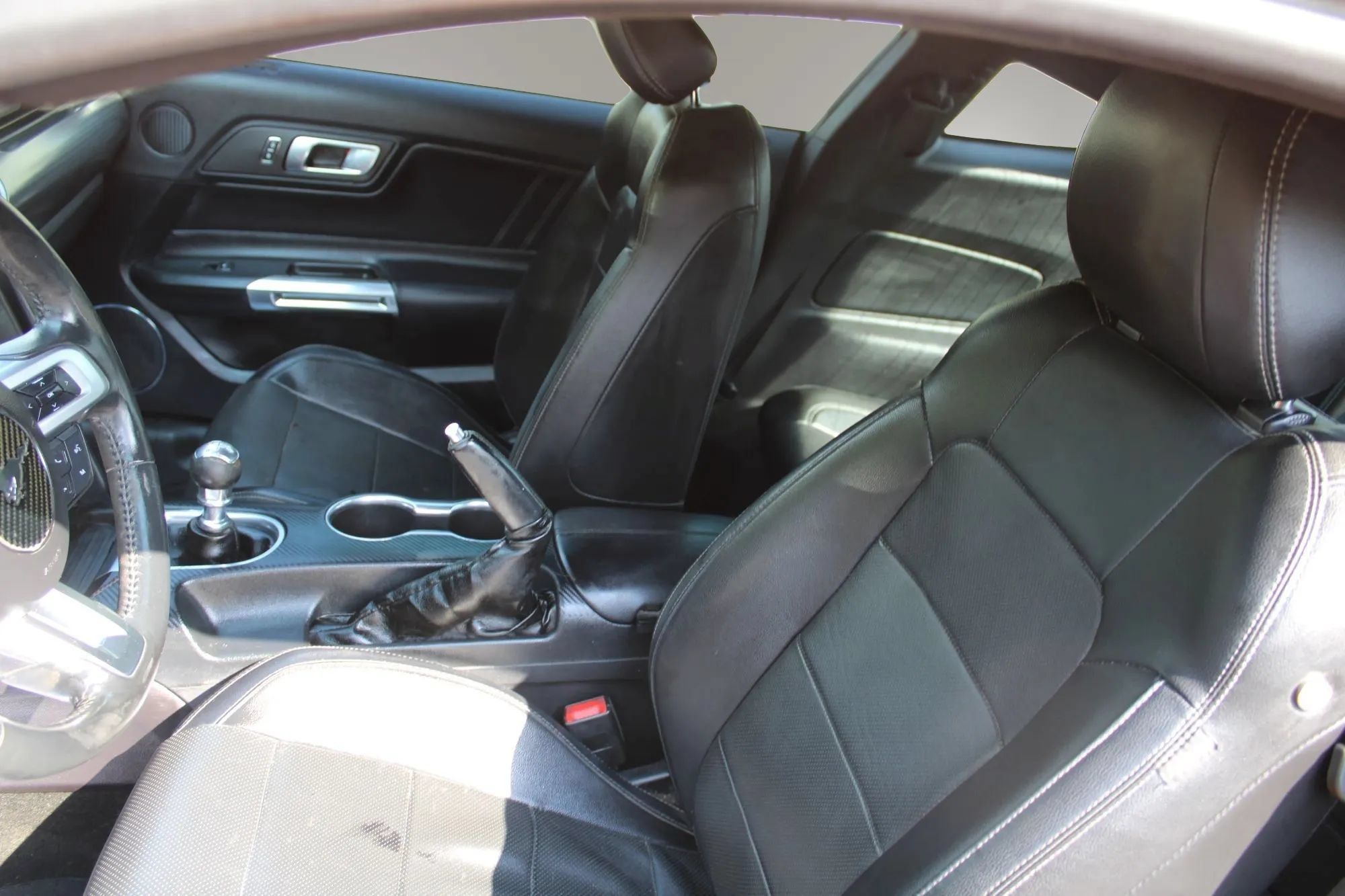 Used 2018 Ford Mustang GT Premium w/ GT Performance Package RWD image 17