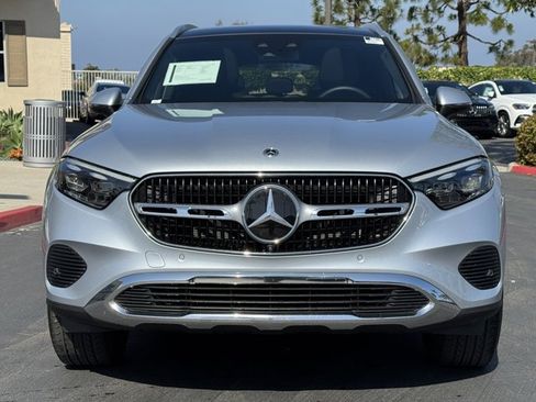 Used 2023 Mercedes-Benz GLC 300 4MATIC image 3