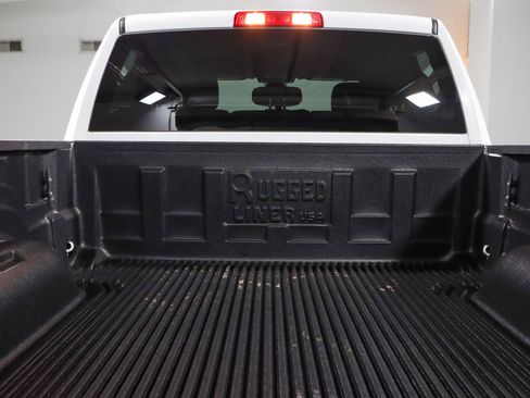 Used 2024 RAM 2500 Big Horn AWD/4WD image 30