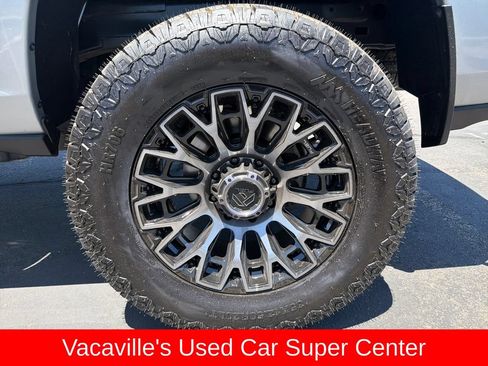 Used 2024 RAM 2500 Laramie AWD/4WD image 27