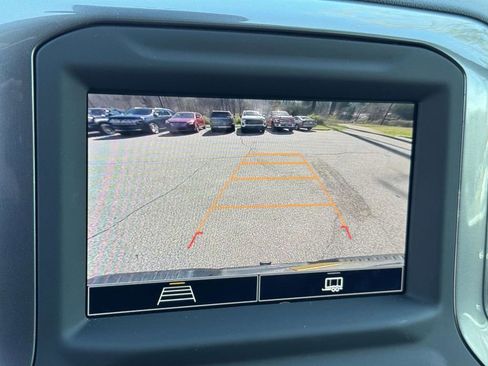 Used 2025 Chevrolet Silverado 2500 Custom w/ Custom Convenience Package image 5