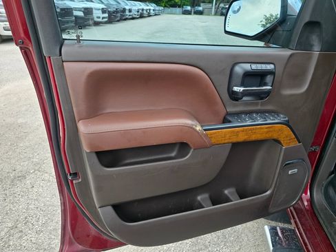 Used 2014 Chevrolet Silverado 1500 High Country w/ High Country Premium Package AWD/4WD image 16