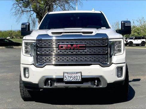 Used 2021 GMC Sierra 2500 Denali w/ Denali Ultimate Package AWD/4WD image 3