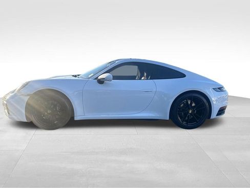 Used 2022 Porsche 911 Carrera image 4