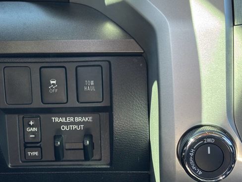 Used 2017 Toyota Tundra SR5 w/ TRD Off Road Package image 24