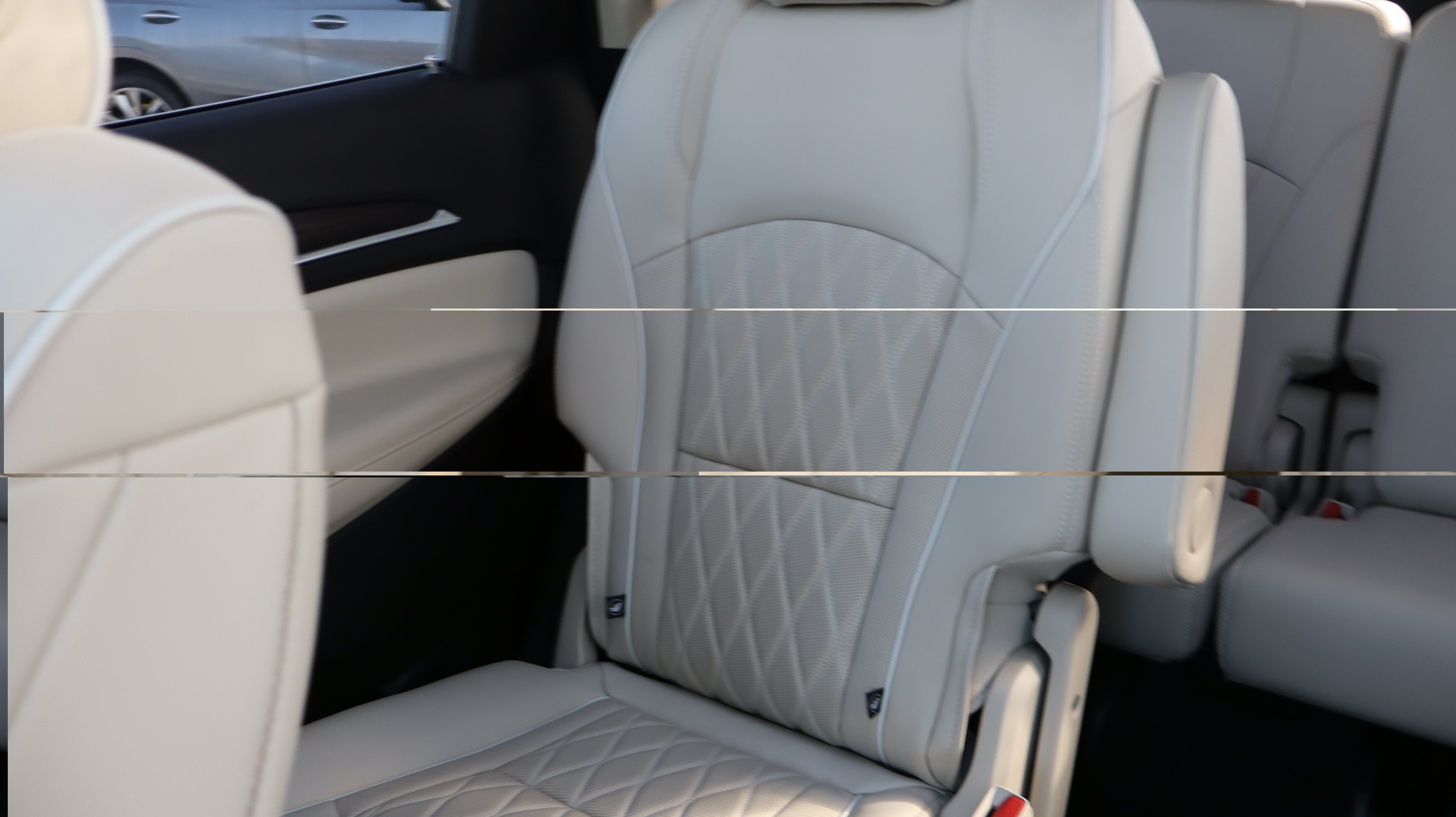 Certified 2023 Buick Enclave Avenir w/ Avenir Technology Package AWD/4WD image 13