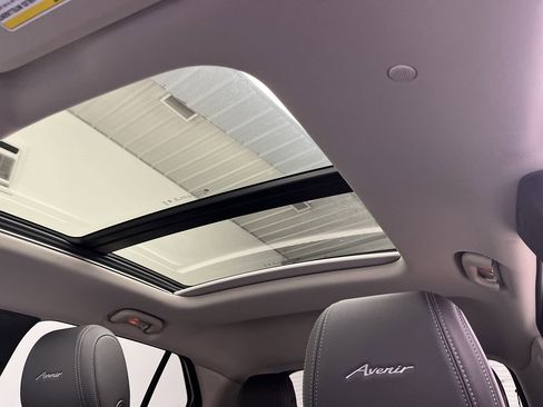 New 2026 Buick Encore GX Avenir w/ Avenir Technology Package image 6