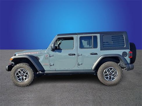 Used 2024 Jeep Wrangler Unlimited Rubicon w/ Technology Group image 7