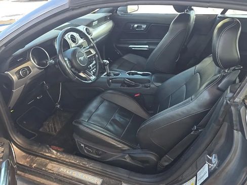 Used 2021 Ford Mustang Premium RWD image 5