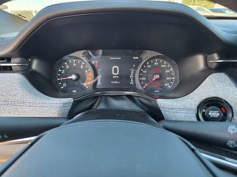 Used 2025 Jeep Compass Sport AWD/4WD image 16