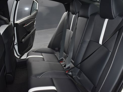 Used 2025 Toyota Camry SE image 24