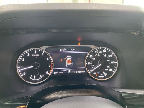 Used 2024 Nissan Pathfinder SV AWD/4WD image 23