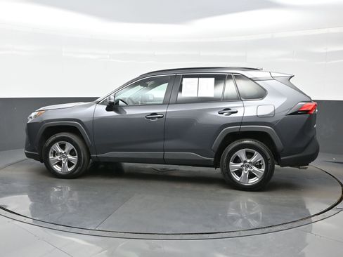 Used 2025 Toyota RAV4 XLE AWD/4WD image 3