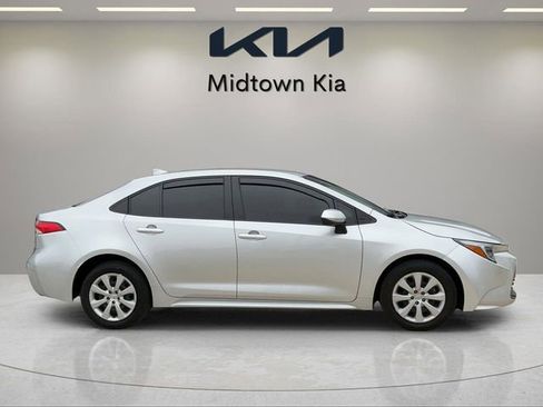 Used 2024 Toyota Corolla Hybrid Sedan FWD image 2