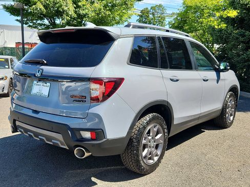 Certified 2024 Honda Passport TrailSport image 6