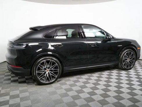 New 2026 Porsche Cayenne E-Hybrid Coupe image 29