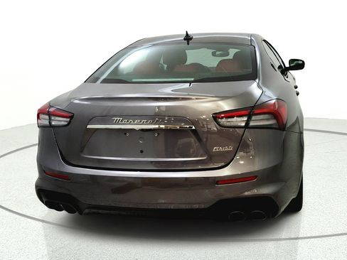 Used 2023 Maserati Ghibli Modena RWD image 6