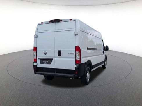 Used 2026 RAM ProMaster 2500 w/ Convenience Group FWD image 5