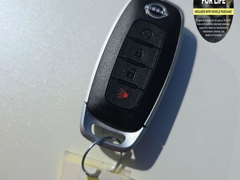 Used 2023 Nissan Pathfinder SV AWD/4WD image 36