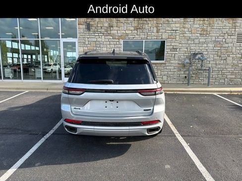 Used 2025 Jeep Grand Cherokee Summit AWD/4WD image 4
