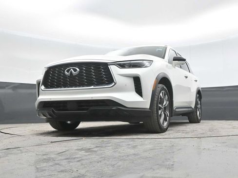 Used 2023 INFINITI QX60 Luxe w/ Cargo Package AWD/4WD image 39