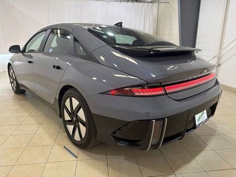Used 2025 Hyundai Ioniq 6 SE AWD/4WD image 4