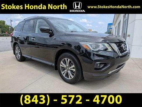 Used 2019 Nissan Pathfinder SL w/ Cargo Package FWD image 2