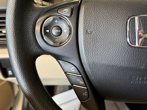 Used 2015 Honda Accord EX image 11