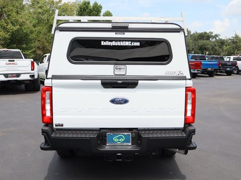 Used 2024 Ford F250 XL RWD image 8