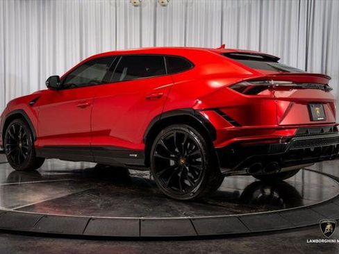 Used 2023 Lamborghini Urus S image 14