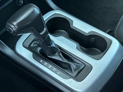 Used 2018 Chevrolet Colorado LT RWD image 20