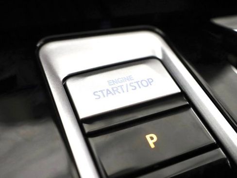 New 2026 Volkswagen Atlas SE image 23