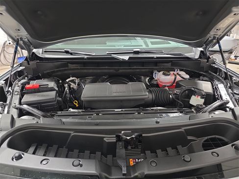 New 2026 GMC Yukon XL Denali w/ LPO, Floor Liner Package image 39