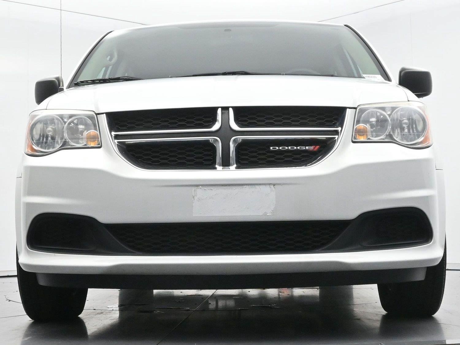 Used 2017 Dodge Grand Caravan SE FWD image 36