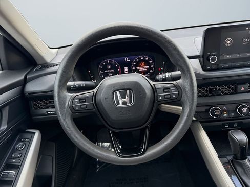 Used 2023 Honda Accord LX image 12