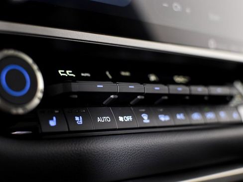 Used 2023 Toyota Sequoia Limited w/ TRD Off-Road Package image 32