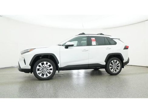 Used 2025 Toyota RAV4 Limited w/ Advanced Technology Package FWD image 24