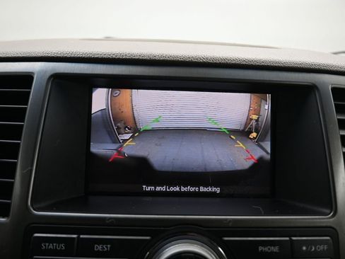 Used 2011 Nissan Armada Platinum w/ 2nd Row Captain Seat Pkg image 17