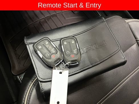 Certified 2018 GMC Acadia Denali w/ Technology Package AWD/4WD image 8