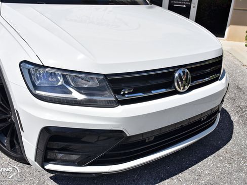 Used 2021 Volkswagen Tiguan SE R-Line image 4