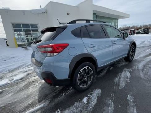 Used 2021 Subaru Crosstrek 2.0i image 9