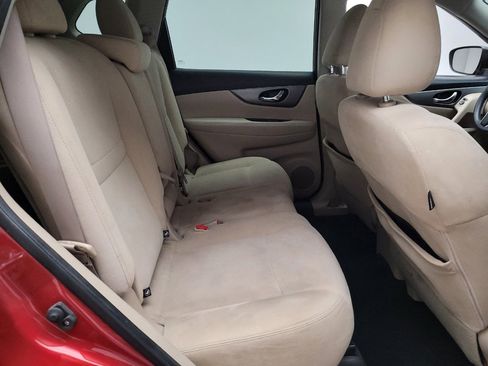 Used 2016 Nissan Rogue S w/ Appearance Package FWD image 19