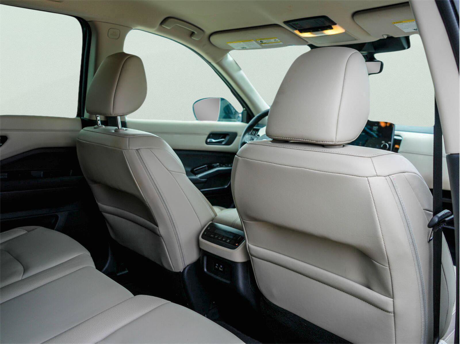 Used 2023 Nissan Pathfinder SL FWD image 13