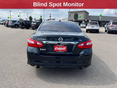 Used 2016 Nissan Altima 2.5 SL w/ 2.5 Technology w/LED Package FWD image 4