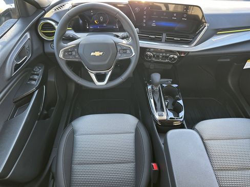 New 2026 Chevrolet Trax LT w/ Driver Confidence Package image 24