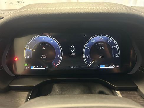 New 2025 Jeep Grand Cherokee L Limited image 12