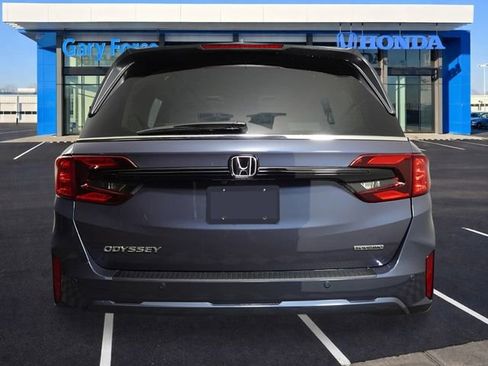 New 2026 Honda Odyssey Touring image 4