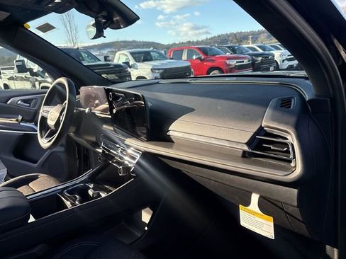 New 2026 Chevrolet Traverse LT w/ Sun and Wheel Package image 30